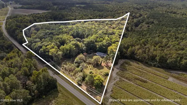 8782 Red Oak Road, Whitakers, NC 27891