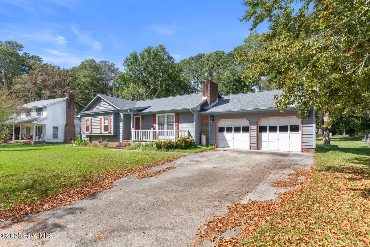 302 Southwest Drive, Jacksonville, NC 28540 - Image #1