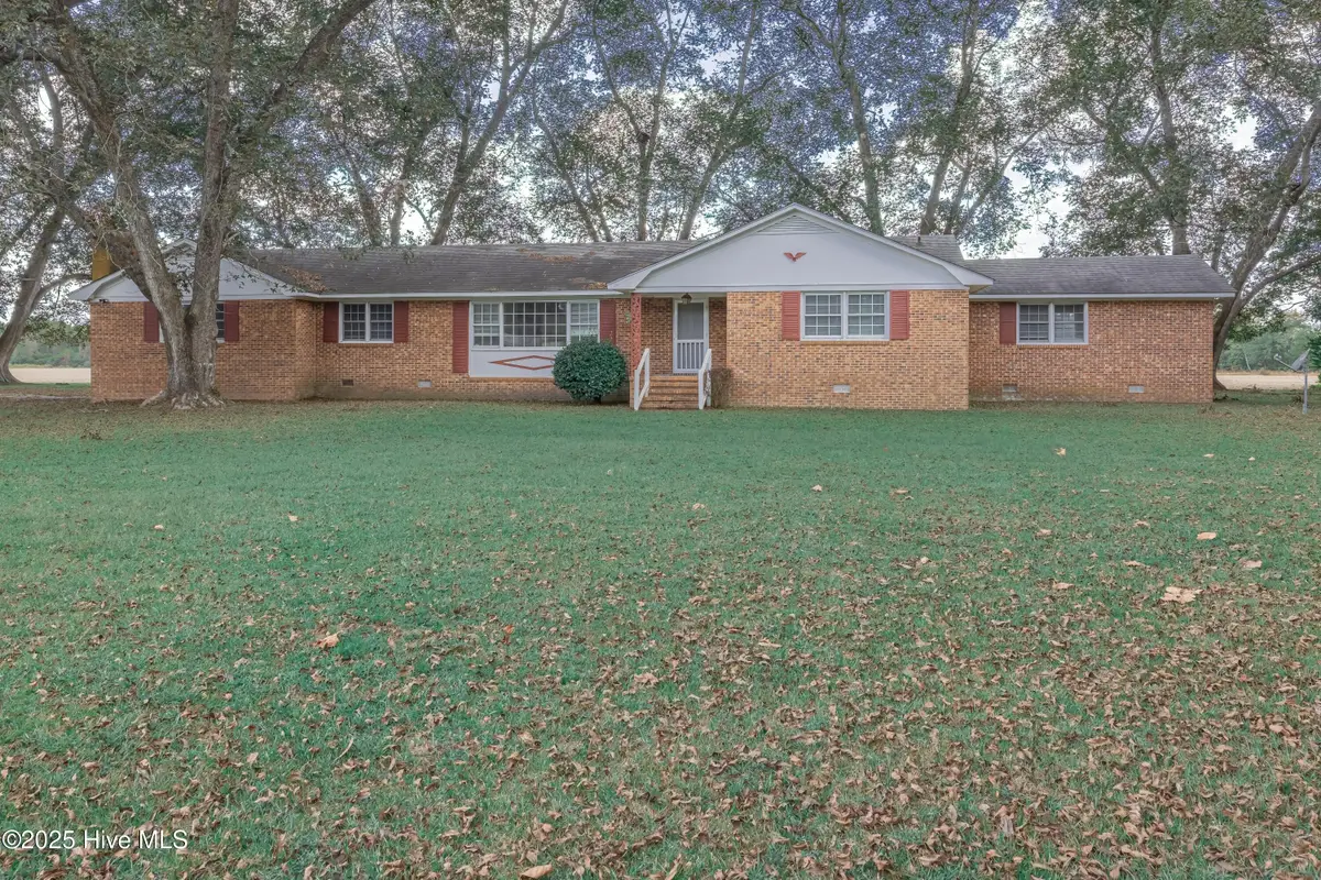 336 Wellstown Road, Rose Hill, NC 28458 - Image #1