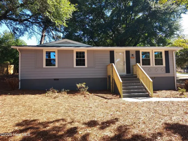 201 N Leak Street, Southern Pines, NC 28387