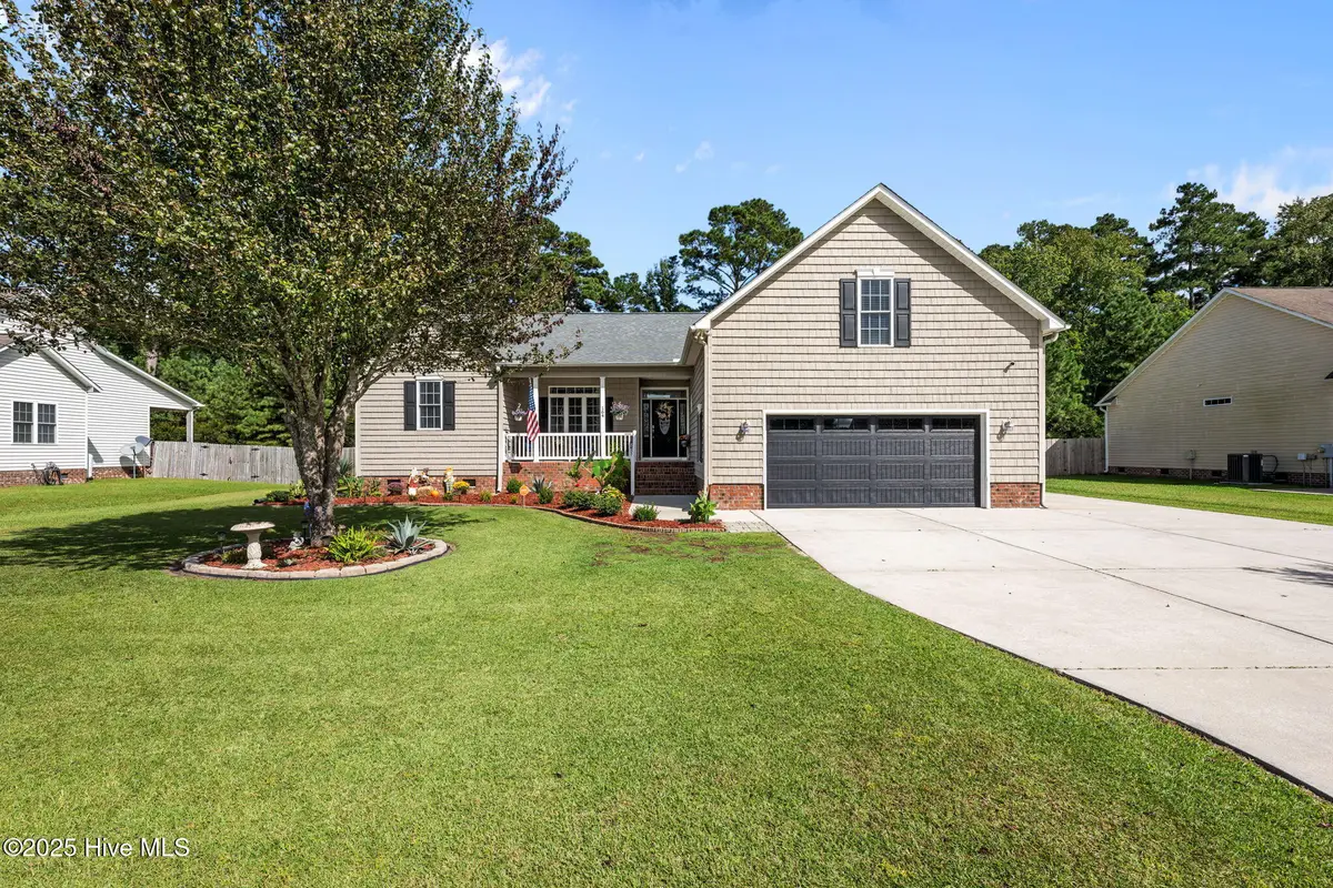 164 Laura Drive, New Bern, NC 28562 - Image #1