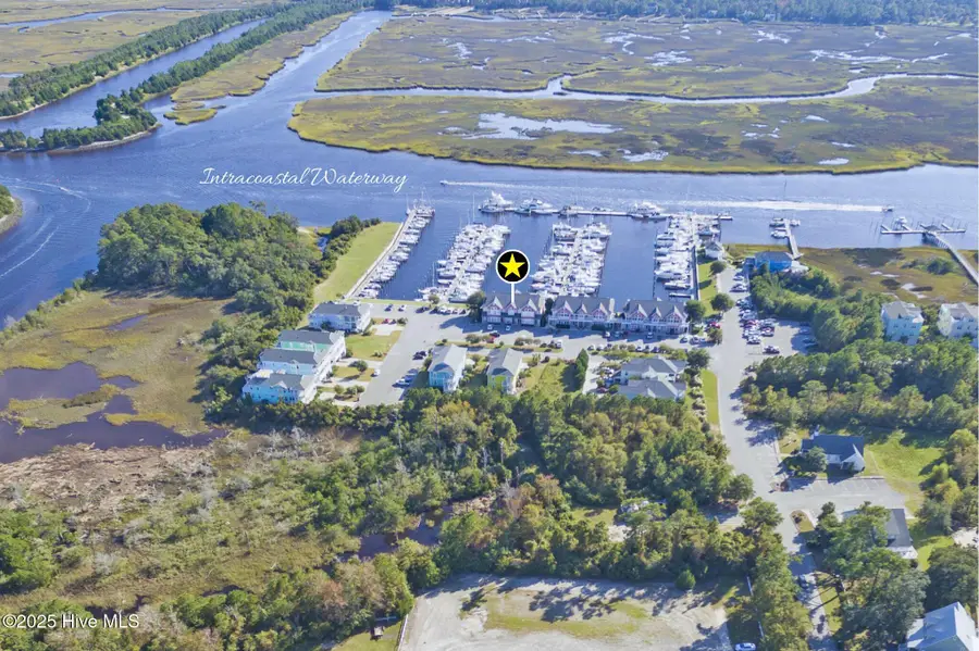 5005 Oquinn Boulevard Se #104, Southport, NC 28461 - Image #2