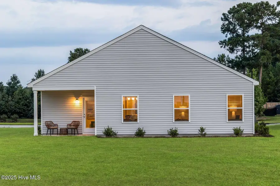 1132 Garland Lake Cir Sw, Supply, NC 28462 - Image #3