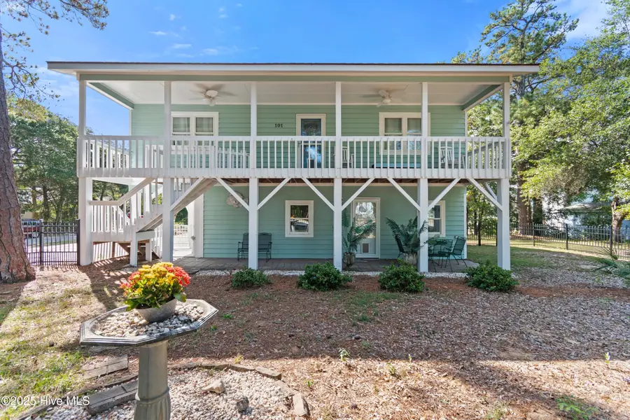 101 W Oak Island Drive, Oak Island, NC 28465 - Image #3