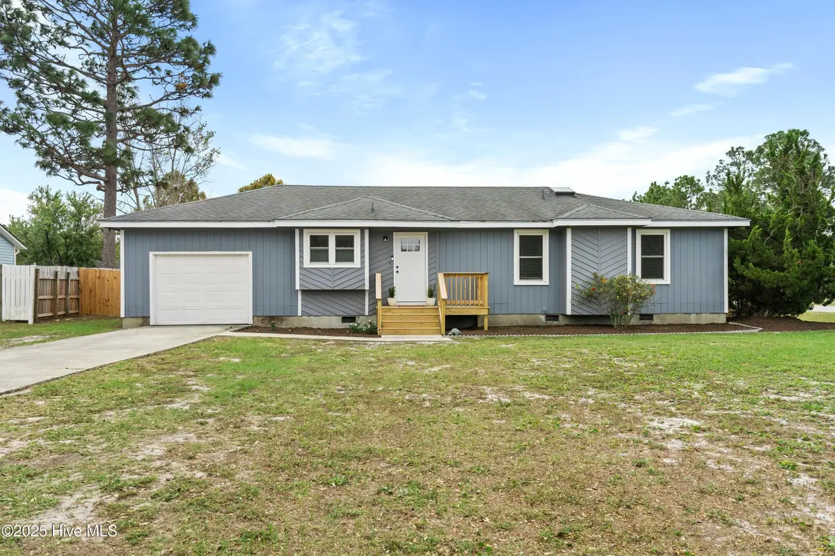 100 Avon Drive, Hubert, NC 28539 - Image #1