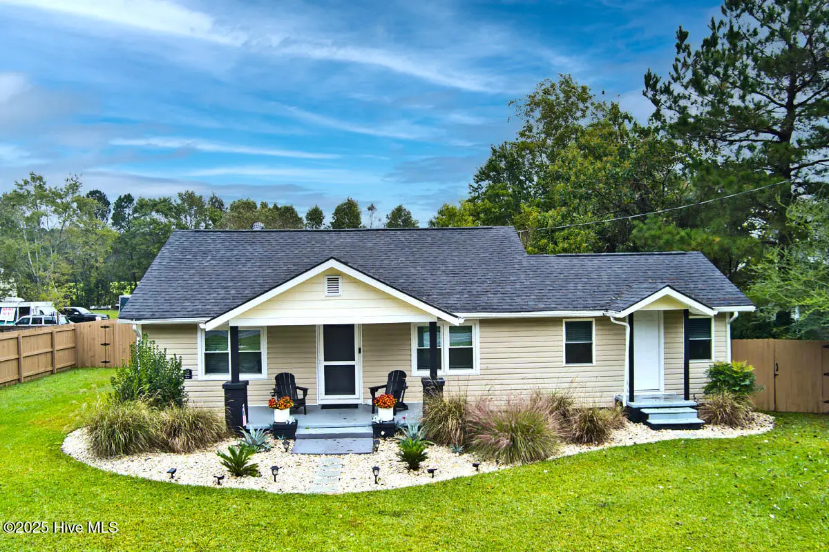 588 Nine Foot Road, Newport, NC 28570 - Image #1