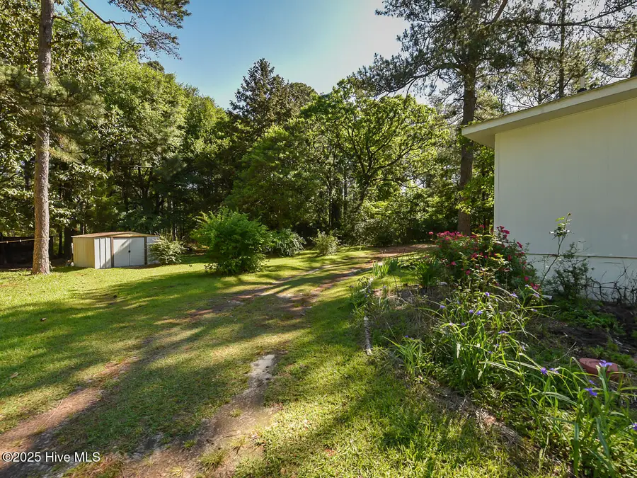 224 Foxfire Road, Aberdeen, NC 28315 - Image #2