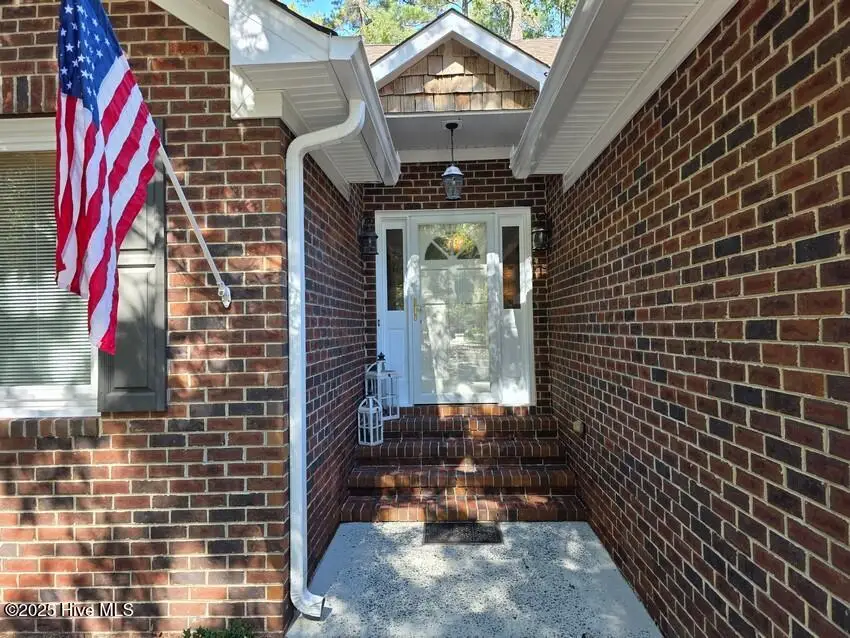 335 Sprunt Drive, Clinton, NC 28328 - Image #3