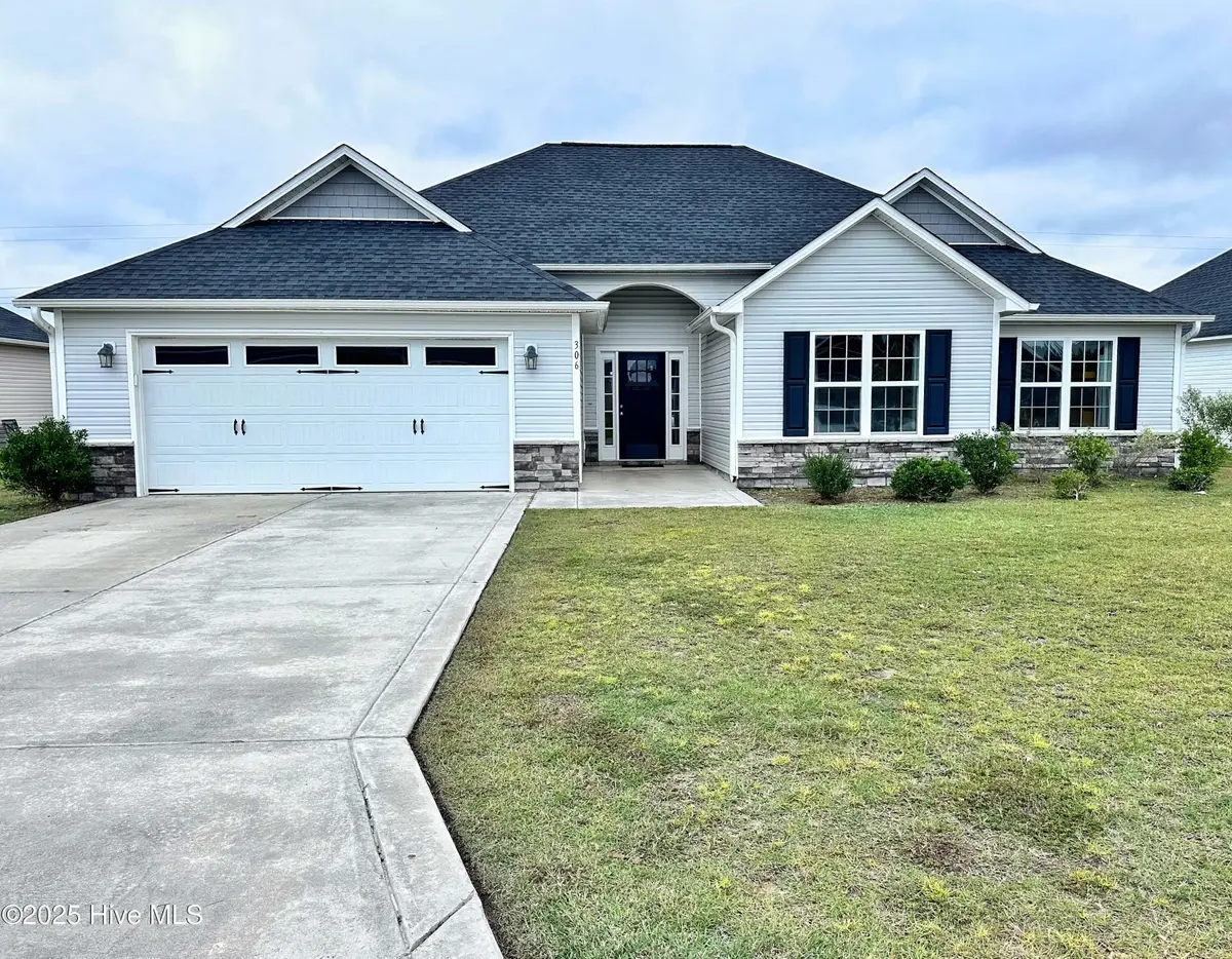 306 Wood House Drive, Jacksonville, NC 28546 - Image #1