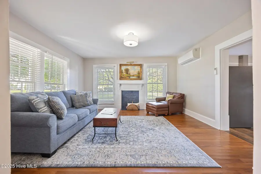 207 S Oakum Street, Edenton, NC 27932 - Image #3