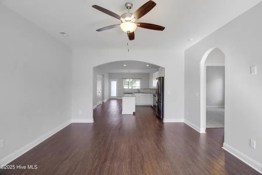 120 Farmstead Place, Maple Hill, NC 28454 - Image #2