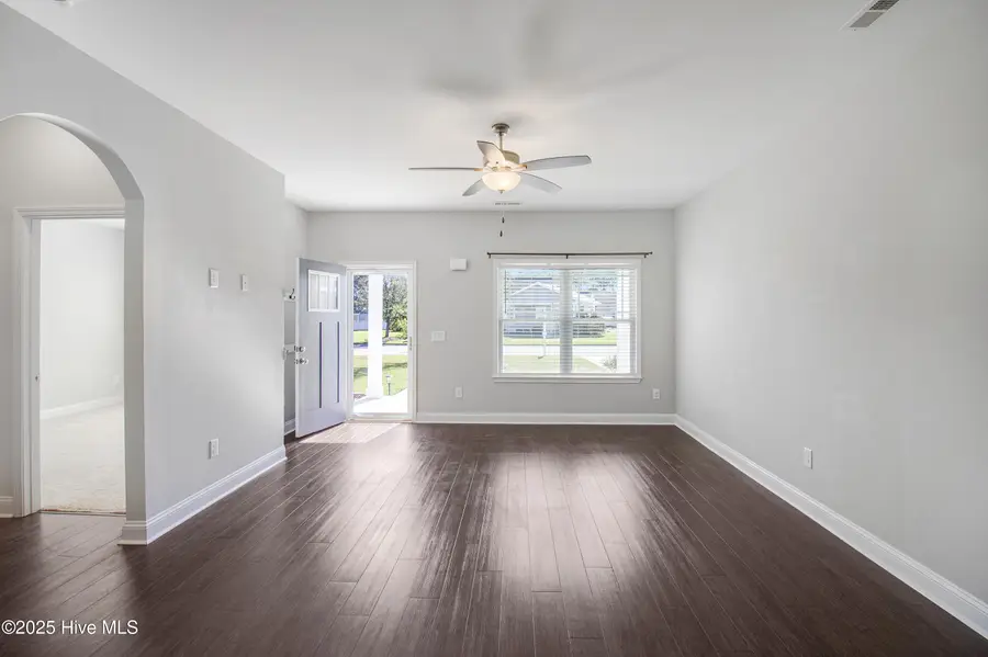 120 Farmstead Place, Maple Hill, NC 28454 - Image #3