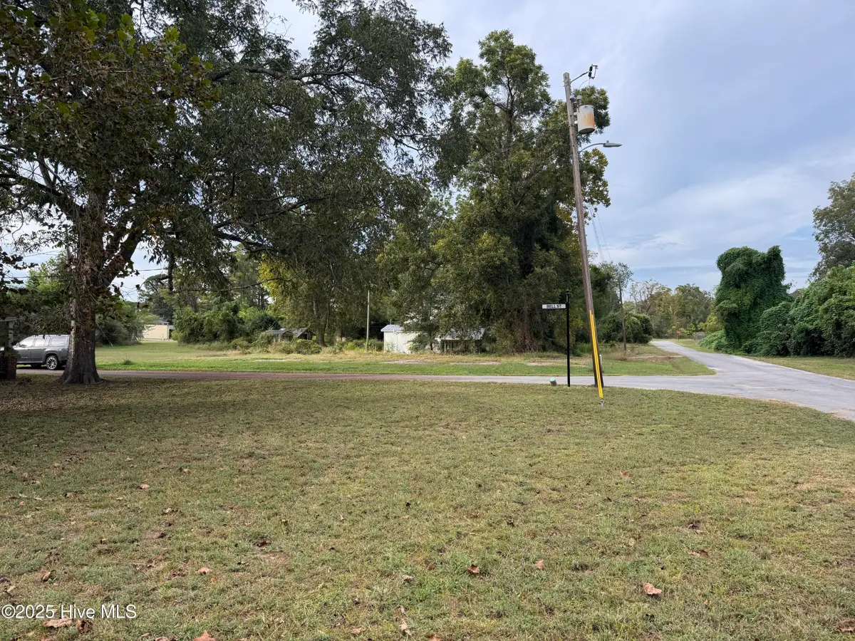 000 Hudson Pollock Street, Pollocksville, NC 28573 - Image #1