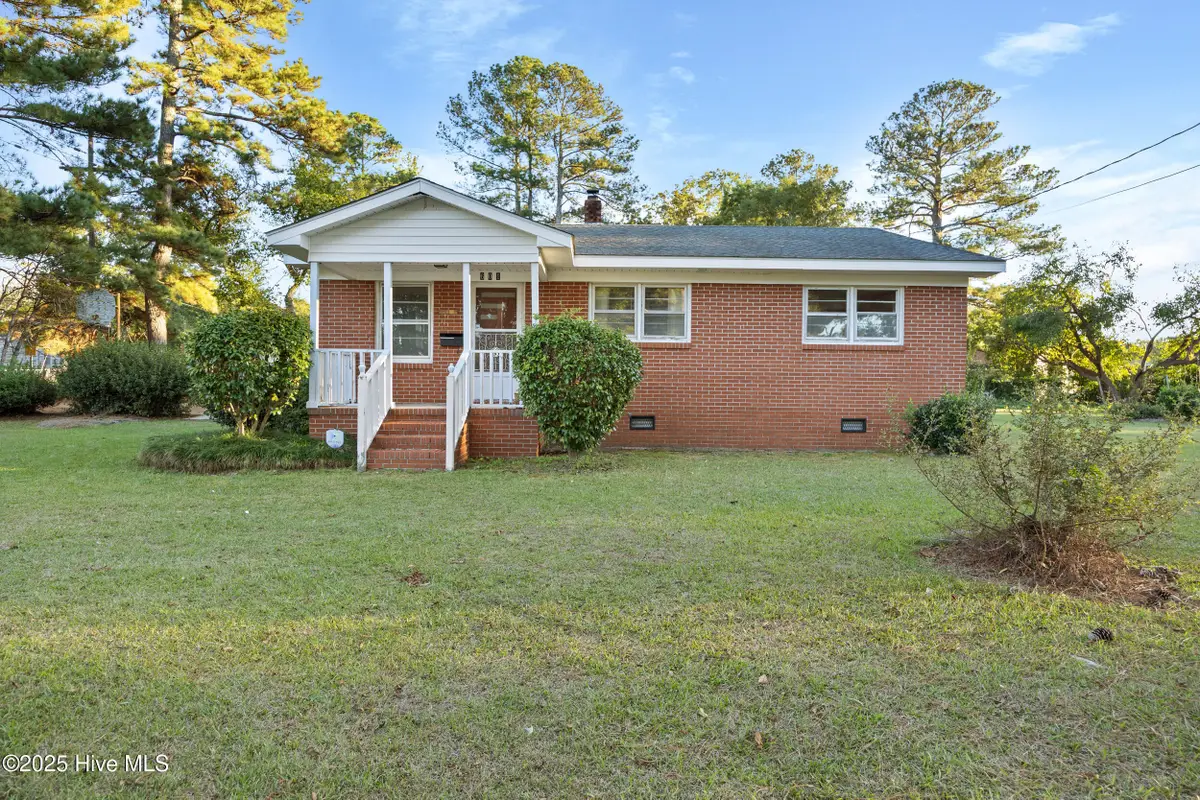 601 Winfrey Street, Clinton, NC 28328 - Image #1