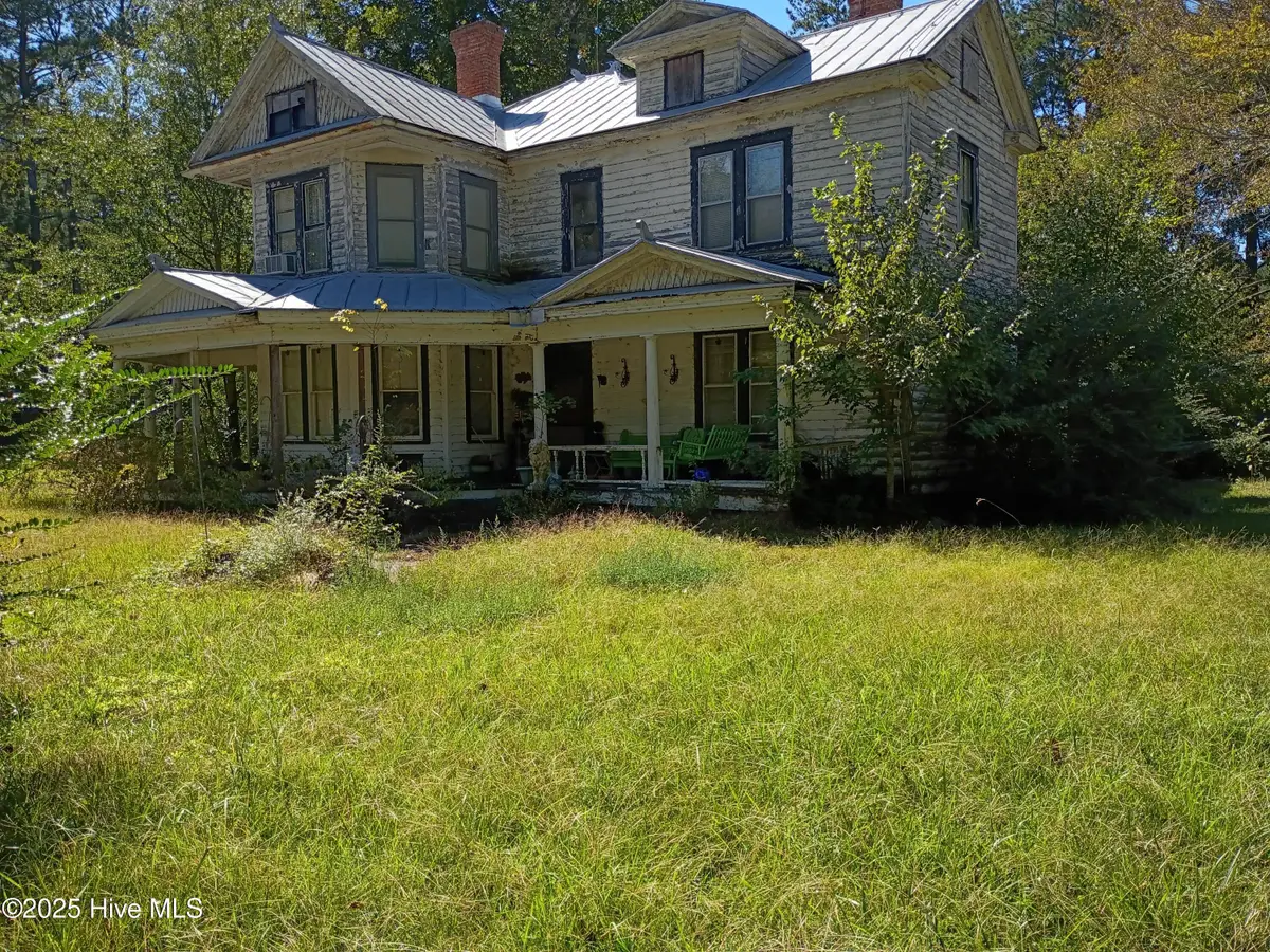 415 N 6th Street N, Aurora, NC 27806 - Image #1