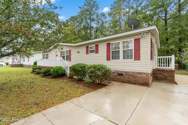 814 Watson Avenue Sw, Calabash, NC 28467