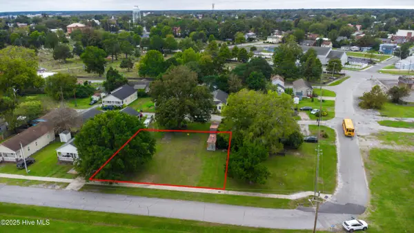 869 Pasteur Street, New Bern, NC 28560