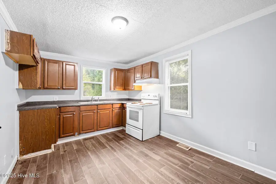 857 Pasteur Street, New Bern, NC 28560 - Image #3