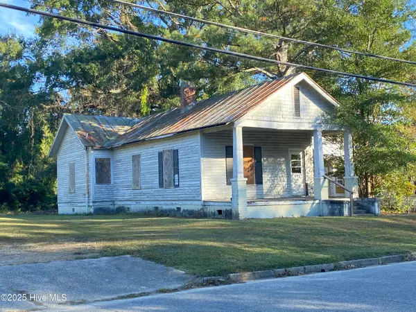 211 Fairview Avenue Sw, Wilson, NC 27893