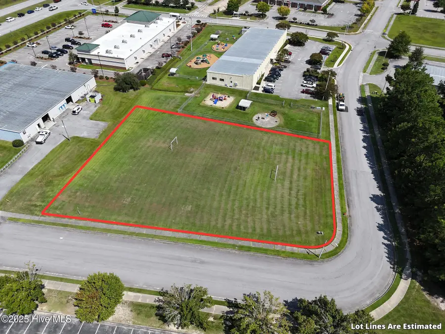 201 Northwest Circle, Jacksonville, NC 28546 - Image #3