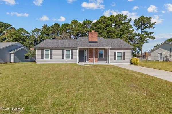 2007 Hunters Ridge Drive, Midway Park, NC 28544