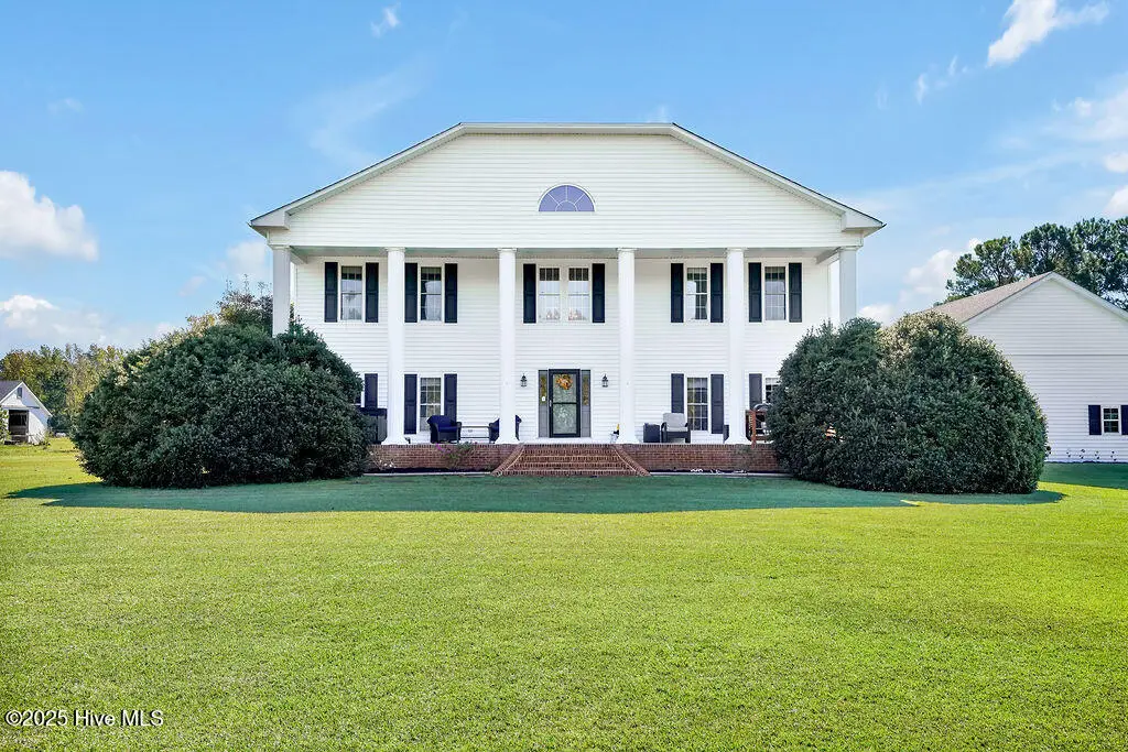 651 Gilbert Road Se, Bolivia, NC 28422 - Image #1