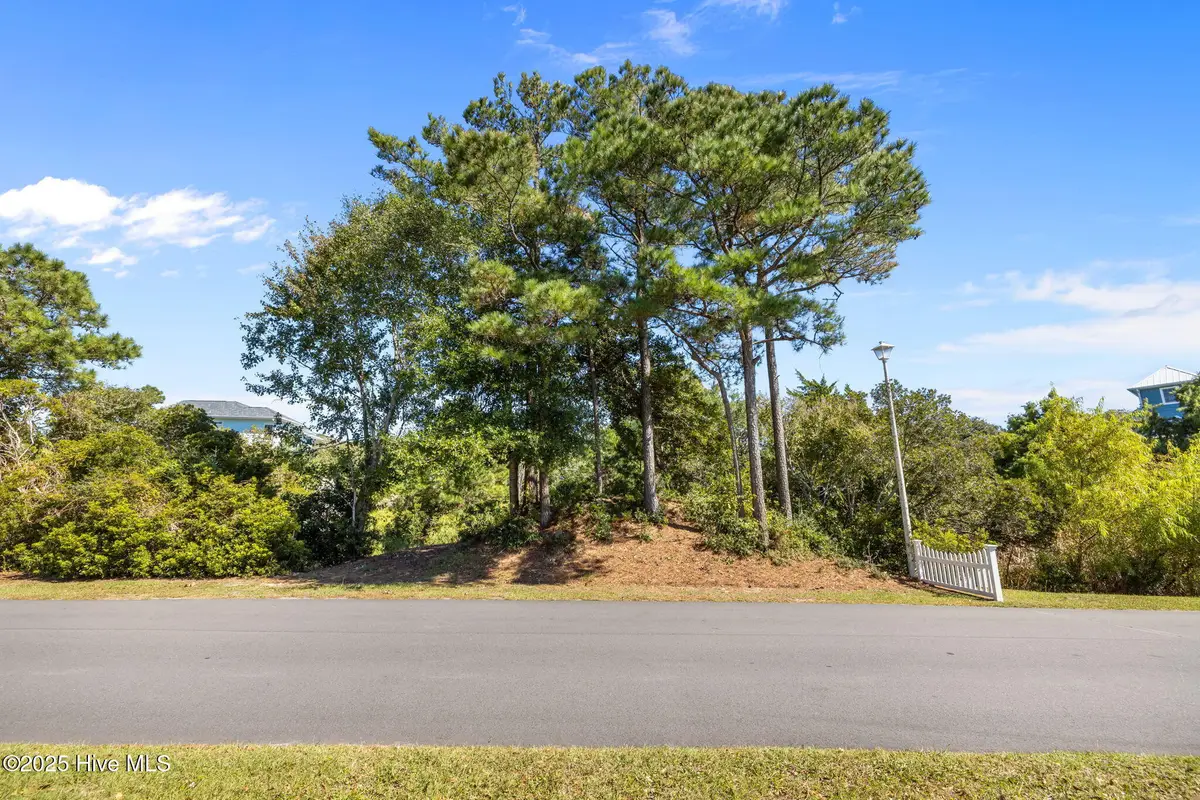210 Shipwreck Lane, Emerald Isle, NC 28594 - Image #1