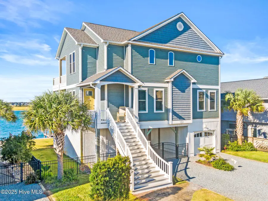 2112 Shoreline Drive, Topsail Beach, NC 28445 - Image #2