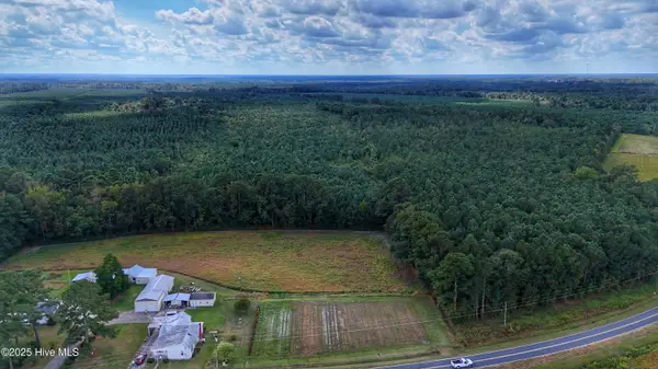 949 E Pleasant Hill Road, Pink Hill, NC 28572