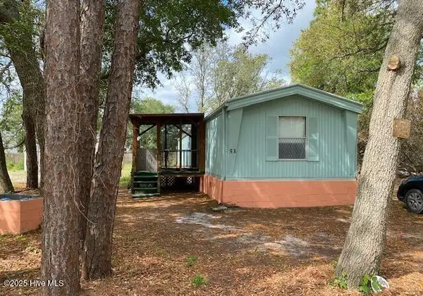 53 Elm Street, Southport, NC 28461