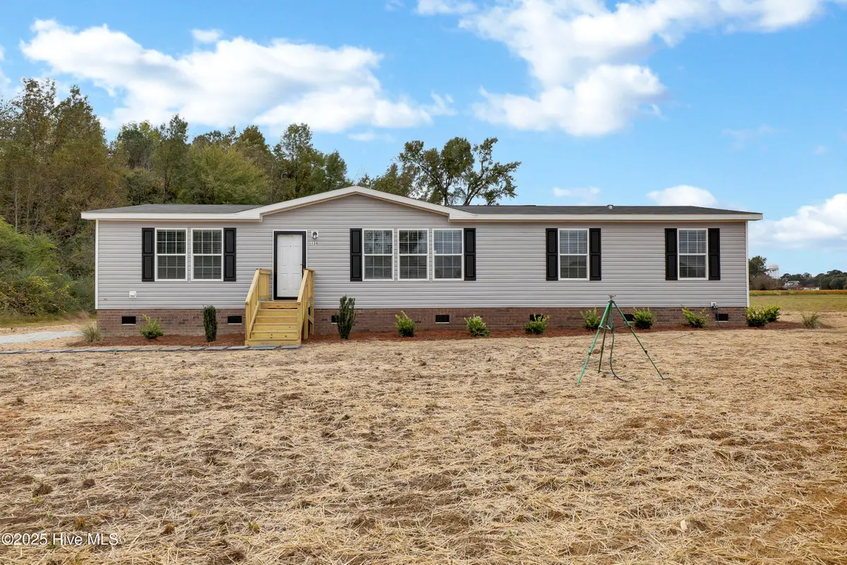 134 Sand Ridge Drive, Beulaville, NC 28518 - Image #1