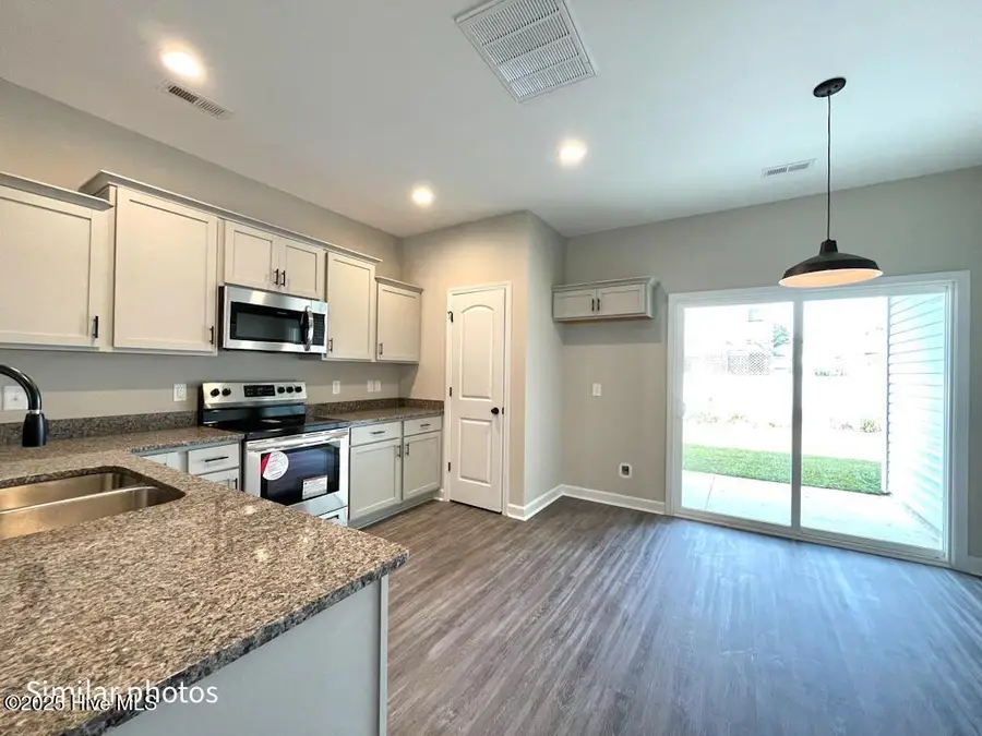 733 Cross Bridge Way, Sneads Ferry, NC 28460 - Image #2