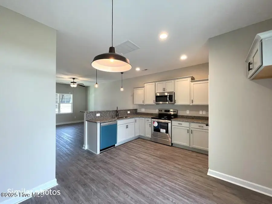 733 Cross Bridge Way, Sneads Ferry, NC 28460 - Image #3
