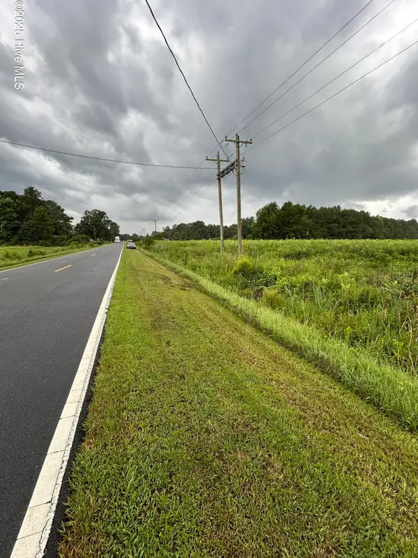 4 Hc Powers Road, Wallace, NC 28466