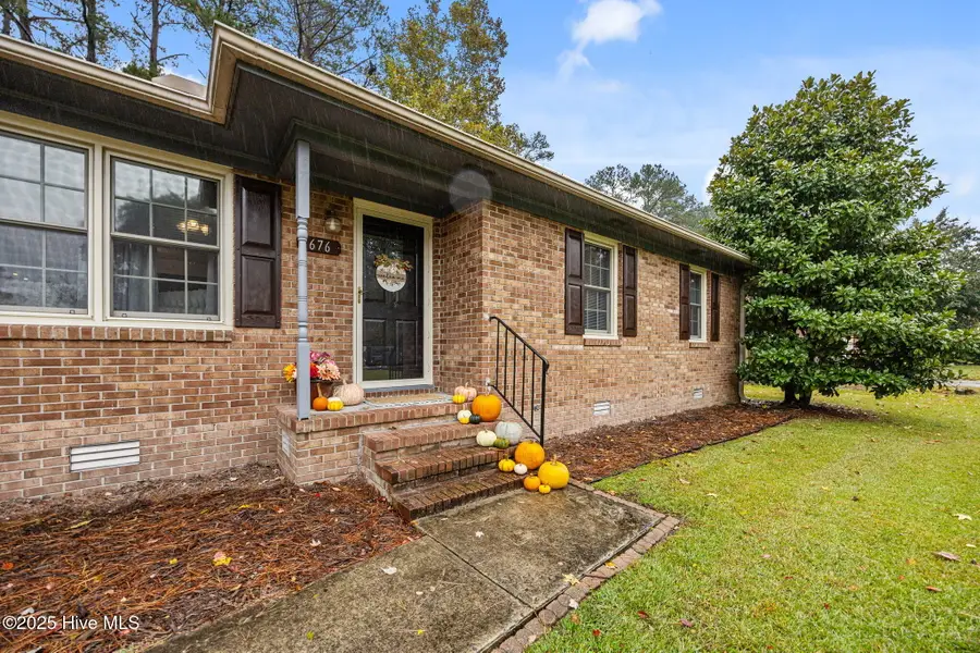 676 Circle Drive, Greenville, NC 27858 - Image #2