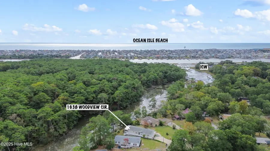 1638 Woodview Circle Sw, Ocean Isle Beach, NC 28469 - Image #2