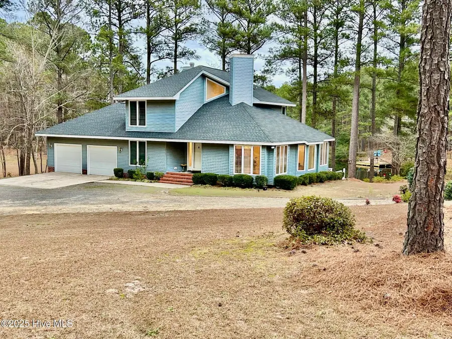 30081 W Lake Drive, Wagram, NC 28396 - Image #2
