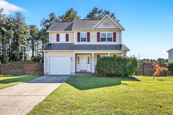 203 Reef Lane, Richlands, NC 28574
