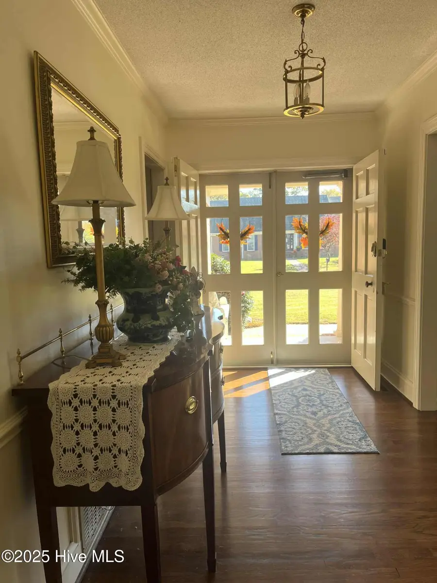 1602 Saint Andrews Place, Kinston, NC 28504 - Image #3