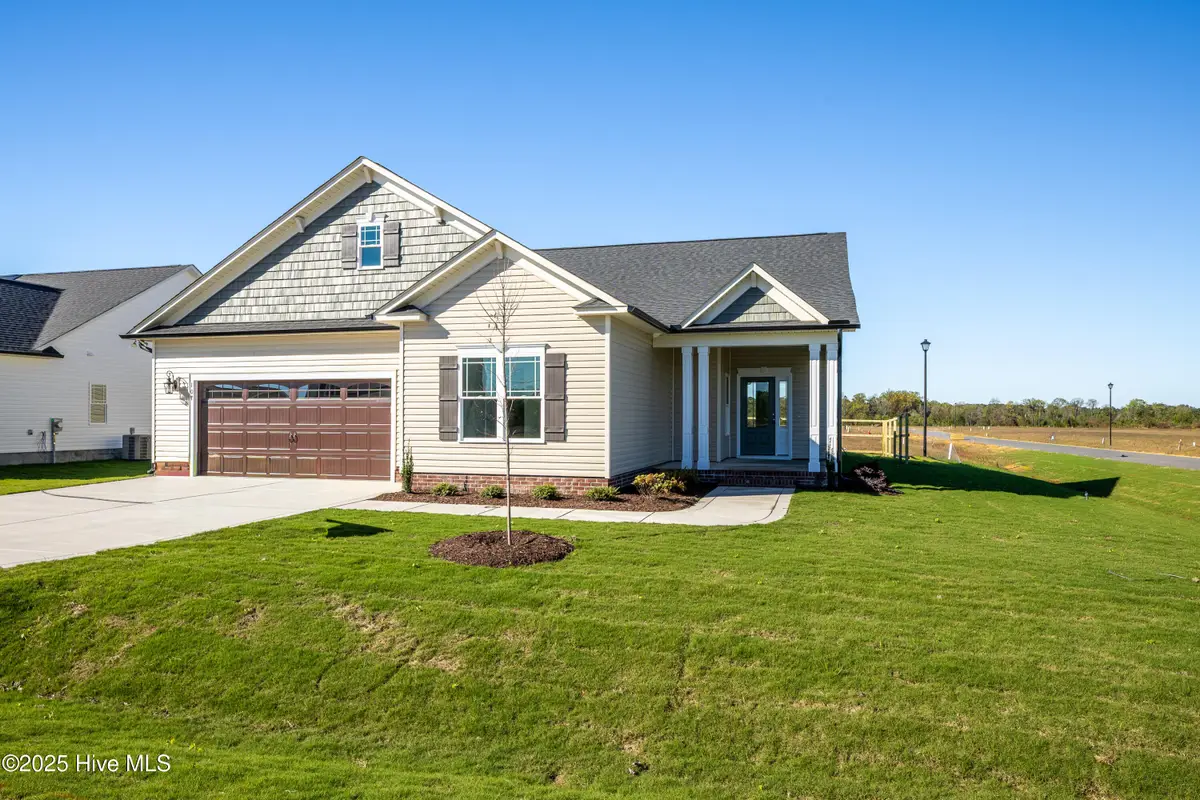 107 Sunny Acres Lane, Clinton, NC 28328 - Image #1