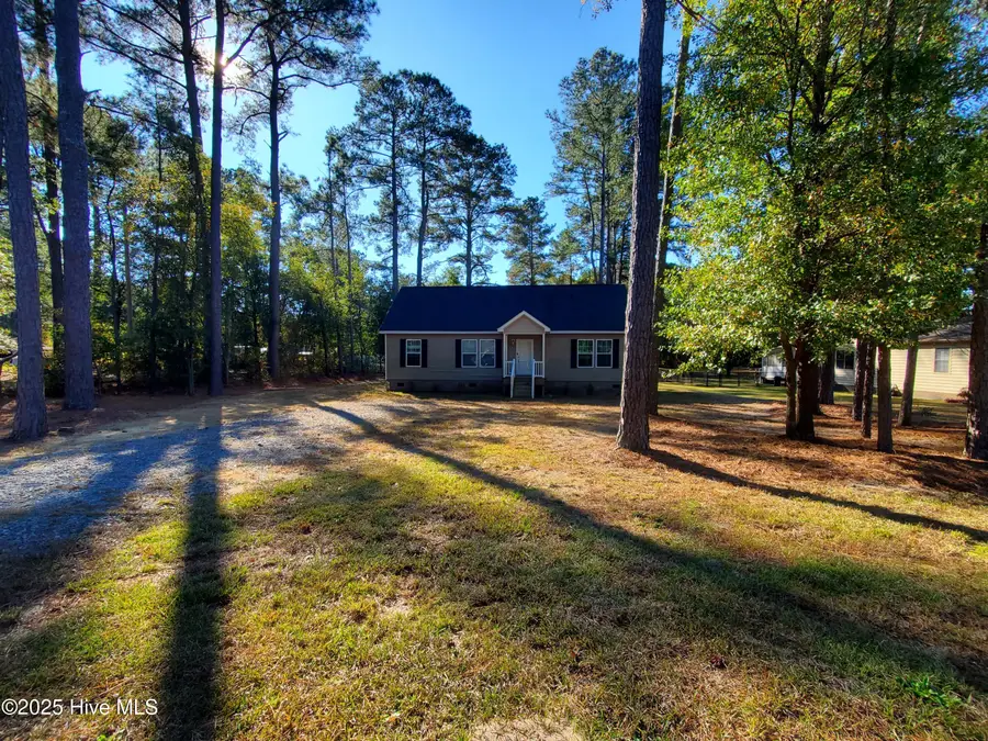 692 Sandhill Drive, Dudley, NC 28333 - Image #2