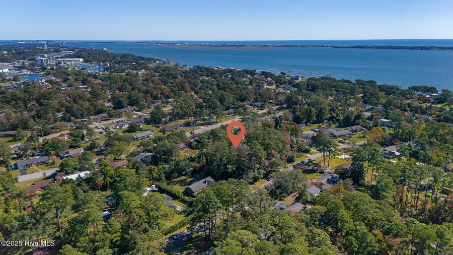 213 Larkin Street, Morehead City, NC 28557 - Image #2