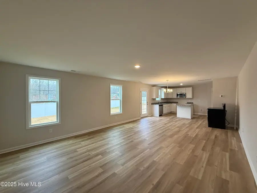 30 E Emily Gardens Drive, Selma, NC 27576 - Image #2