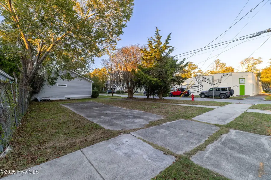 1020 S 4th Street, Wilmington, NC 28401 - Image #3