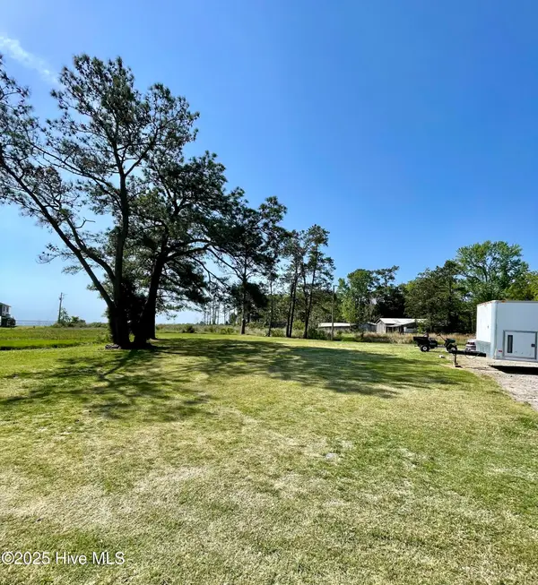 326 Woodstock Lane, Belhaven, NC 27810