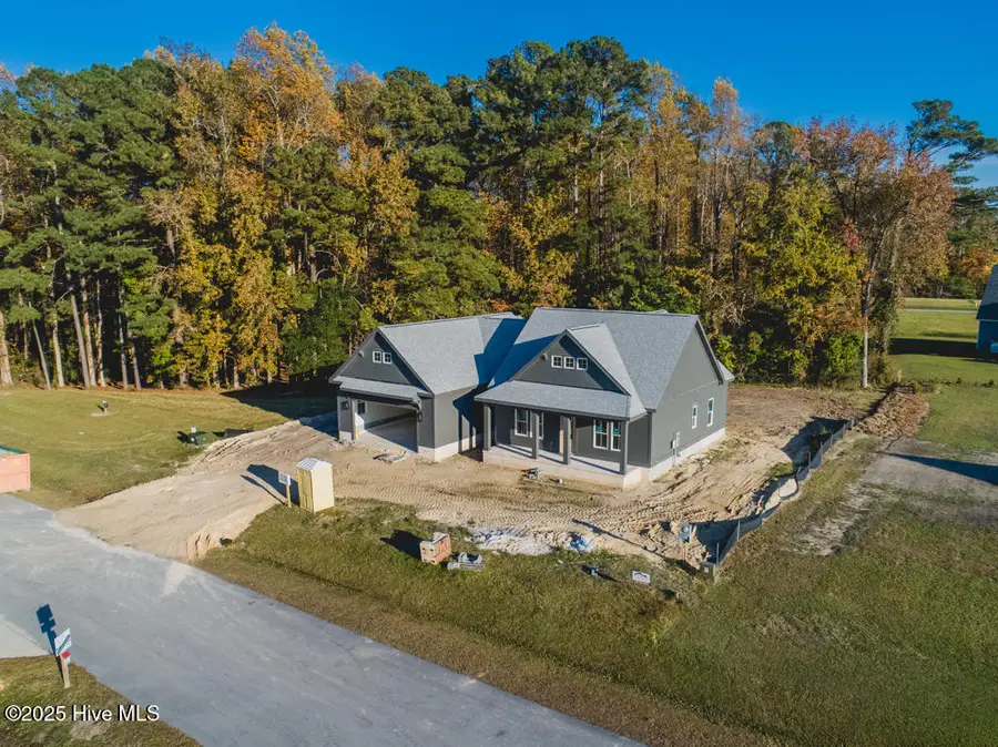 98 E Morning Glory Drive, Minnesott Beach, NC 28510 - Image #2