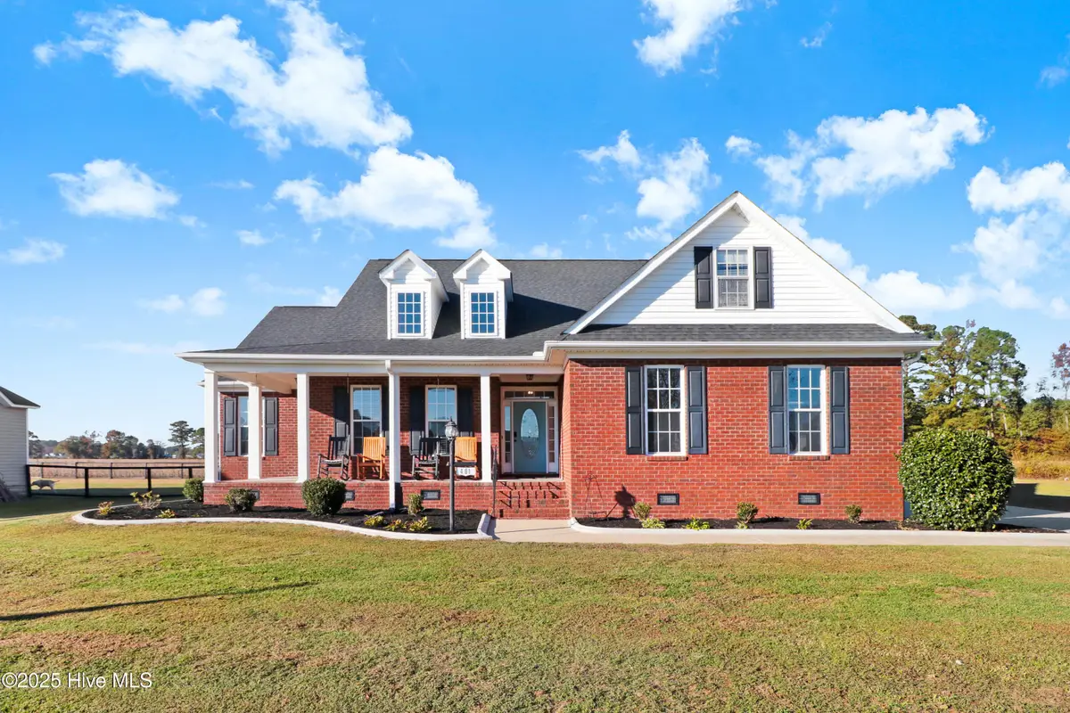 401 Ellington Way, La Grange, NC 28551 - Image #1