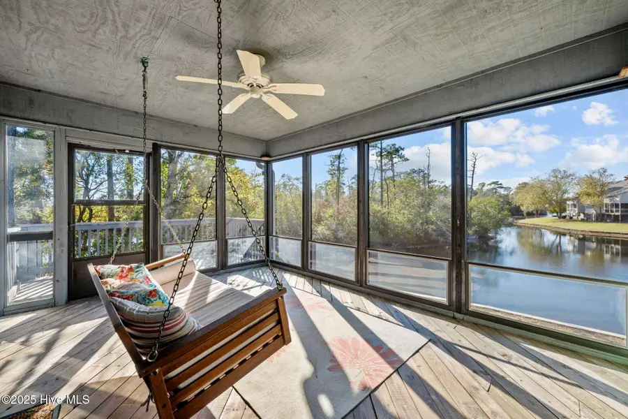 10022 Windward Drive, New Bern, NC 28560 - Image #2