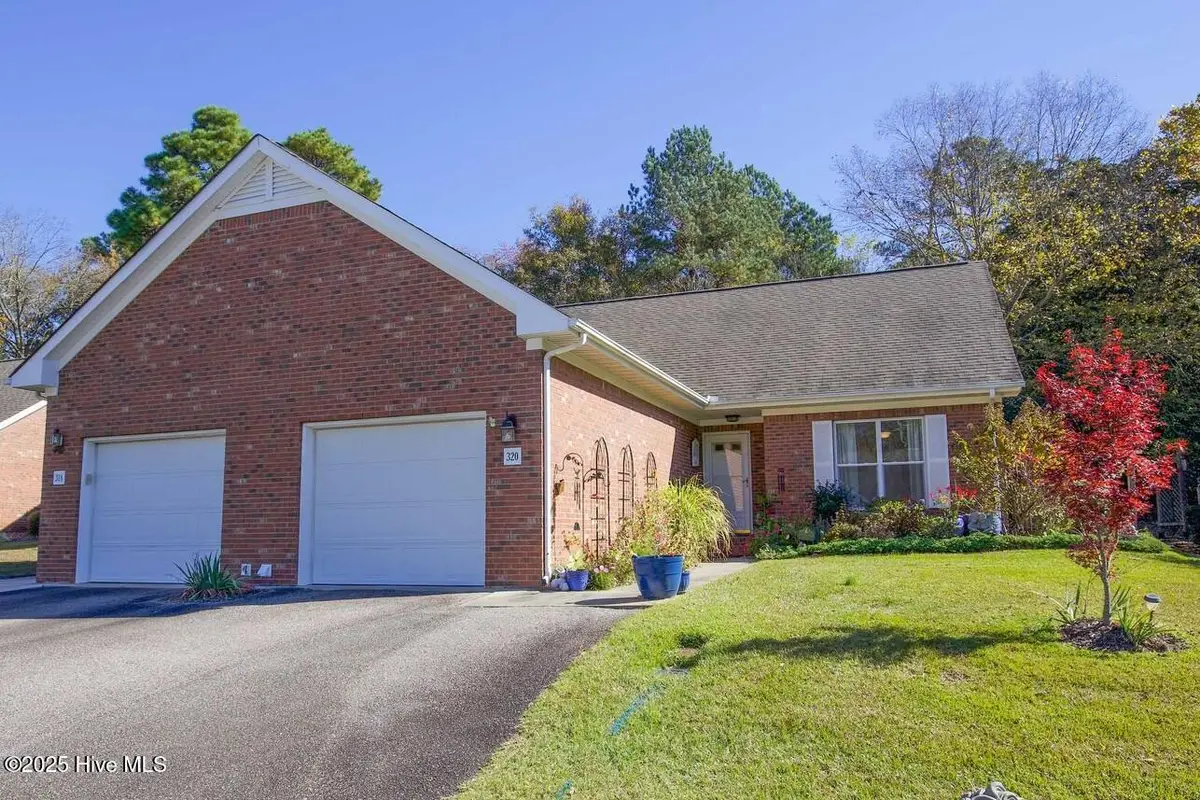 320 Hiscott Lane, Pinehurst, NC 28374 - Image #1