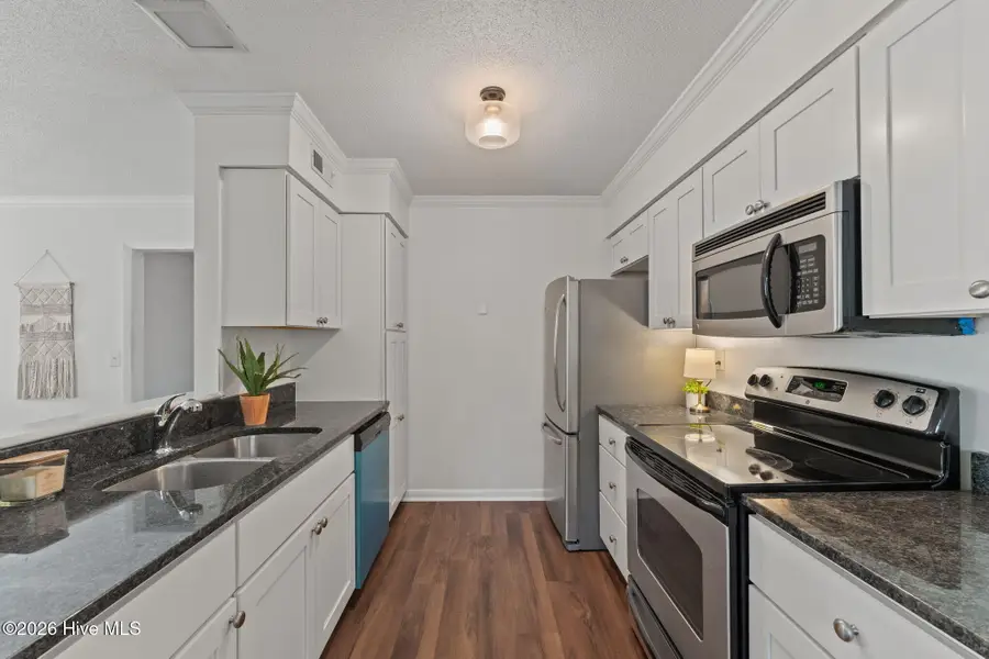 1302 Chancery Court, Aberdeen, NC 28315 - #3